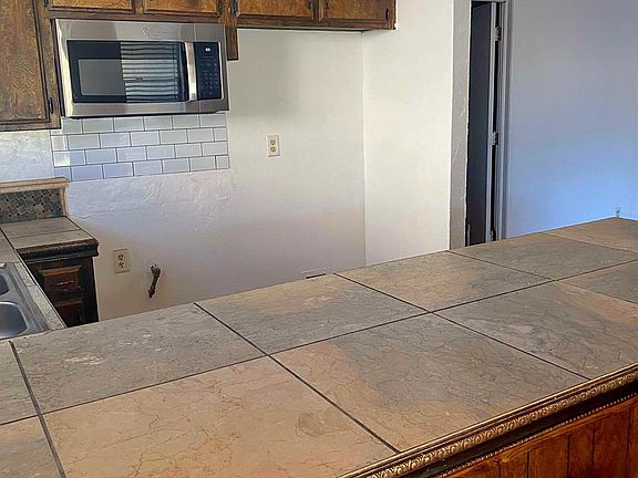 4th image of 5913 Stone Bridge Ln