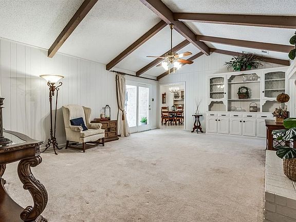 2nd image of 1622 Idlewood Dr