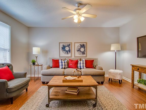 4th image of 2625 Camellia Dr