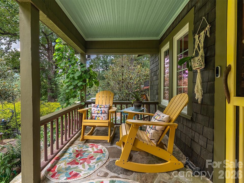7th image of 85 Chestnut Hill Rd