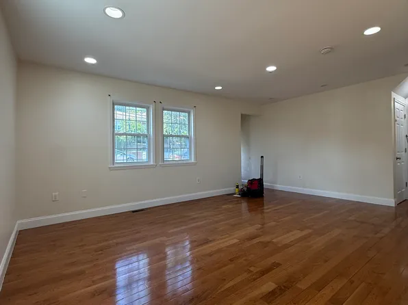197-10 Foothill Ave Floor 1, Hollis, NY 11423