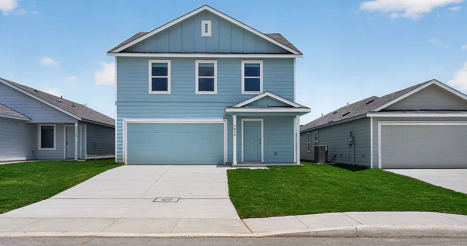 Vista at Avenida Rental Homes — Photo 1