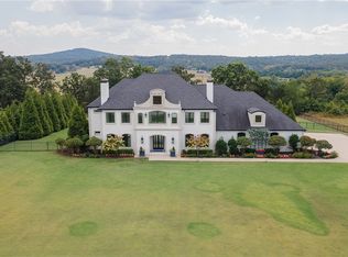2607 Riverfront Ln, Fayetteville, AR 72703