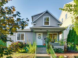 1932 SE Sherrett St, Portland, OR 97202
