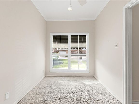 5th image of 22 One Main Pl