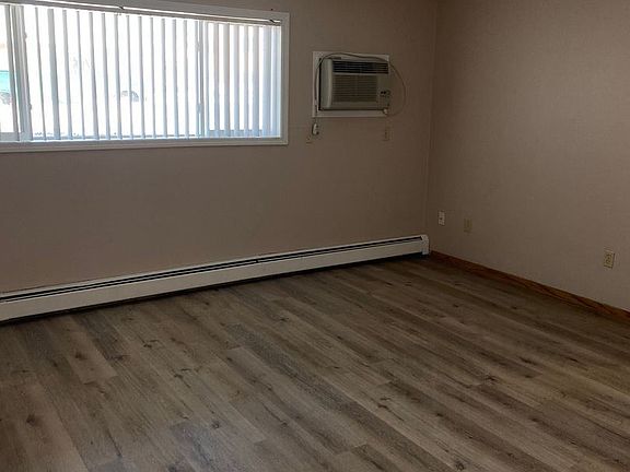 2nd image of 611 11th St NE #8679509