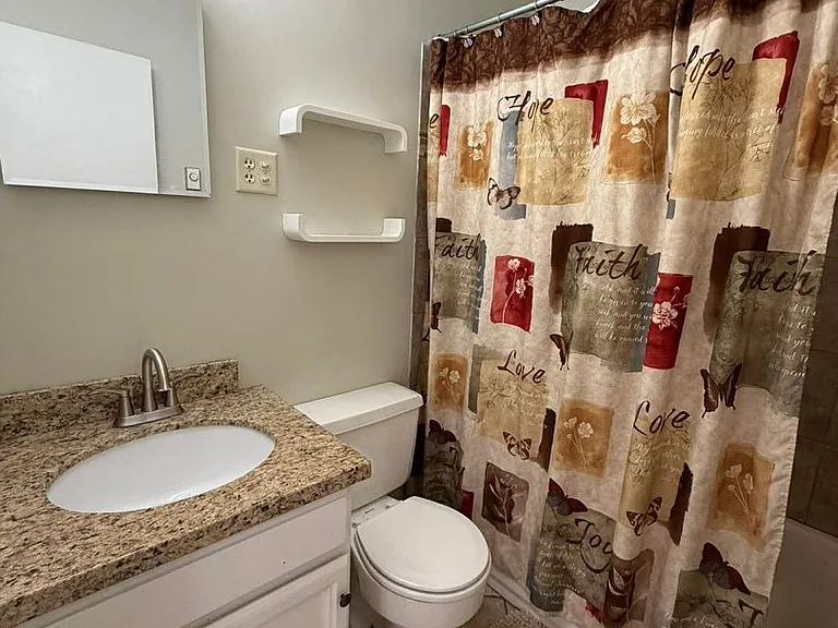 178 W Geneva Dr — Photo 5