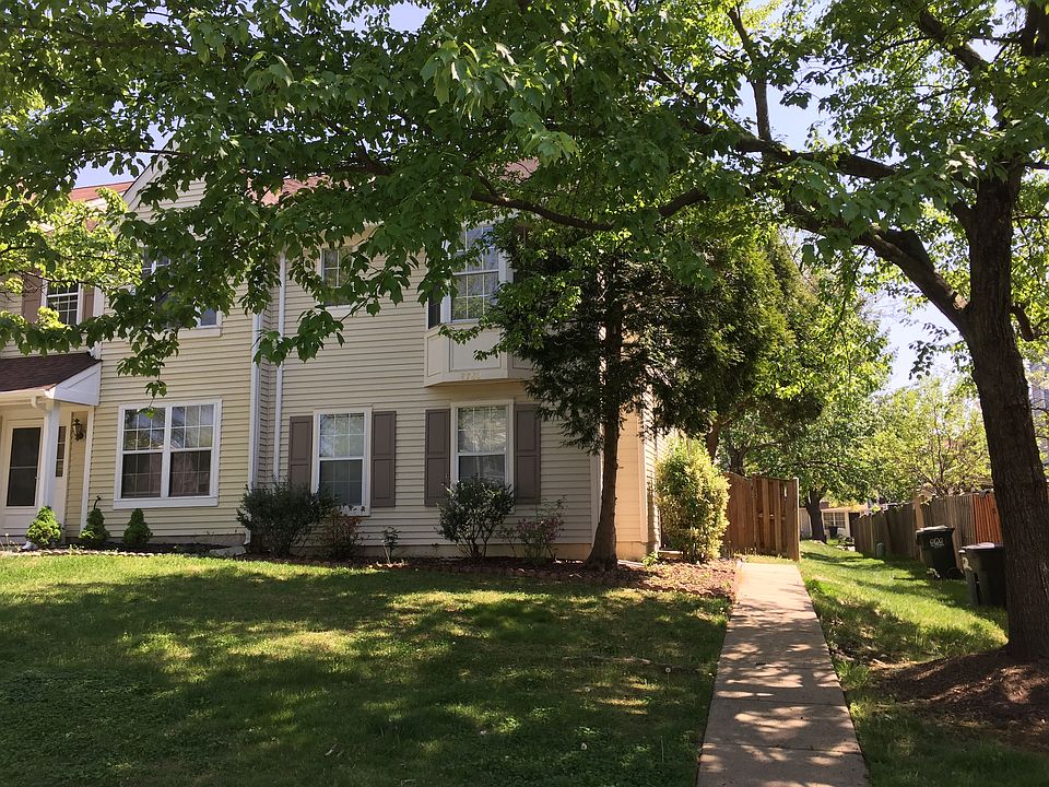 1st image of 8780 Village Green Ct