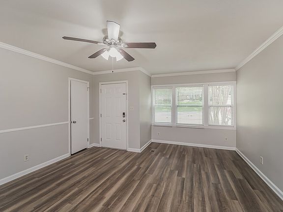 5th image of 2413 Dora Dr