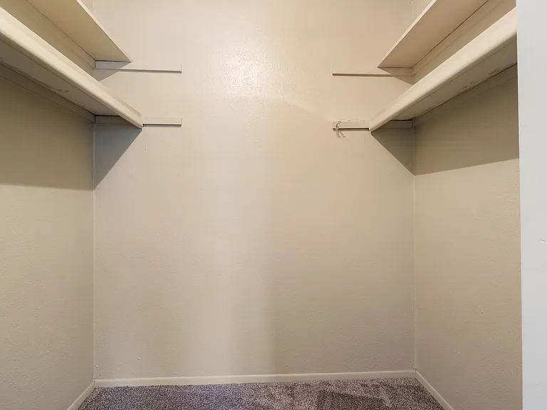 Miracle Manor Apartments — Photo 10