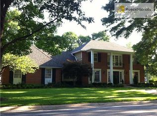3522 W 100th St, Leawood, KS 66206