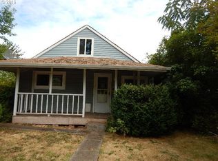 1131 1st St, Springfield, OR 97477