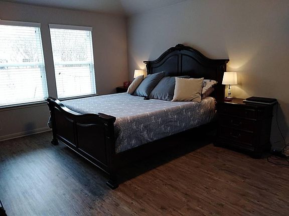 5th image of 1414 Walden Pond Dr