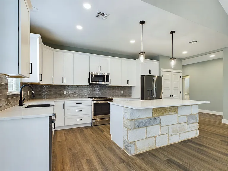 505 Mooney Ln — Photo 7