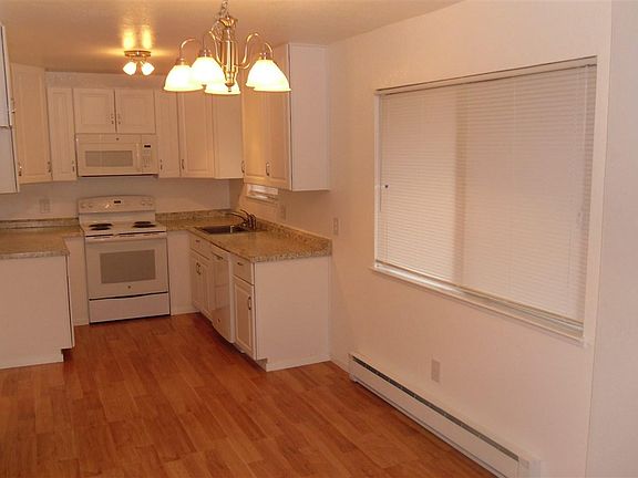 3rd image of 25256 Sugar Pine Dr