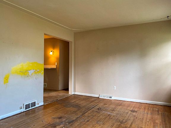 5th image of 4355 Flamingo Ave SW