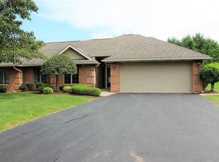255 Orchard Park Dr, New Castle, PA 16105