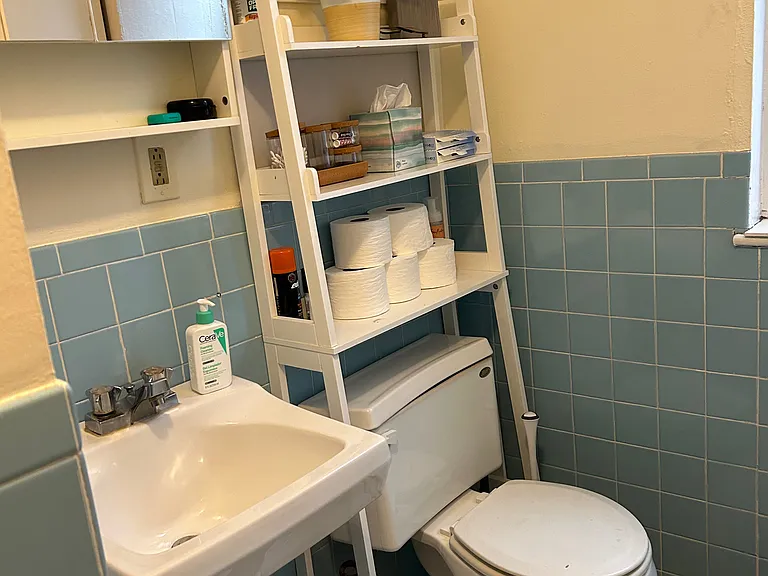 36 Charter St #5R — Photo 6