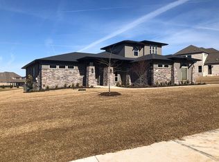 303 Birkshire Rd, Cave Springs, AR 72718