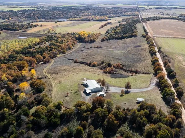 12163 County Street 2610, Lookeba, OK 73053