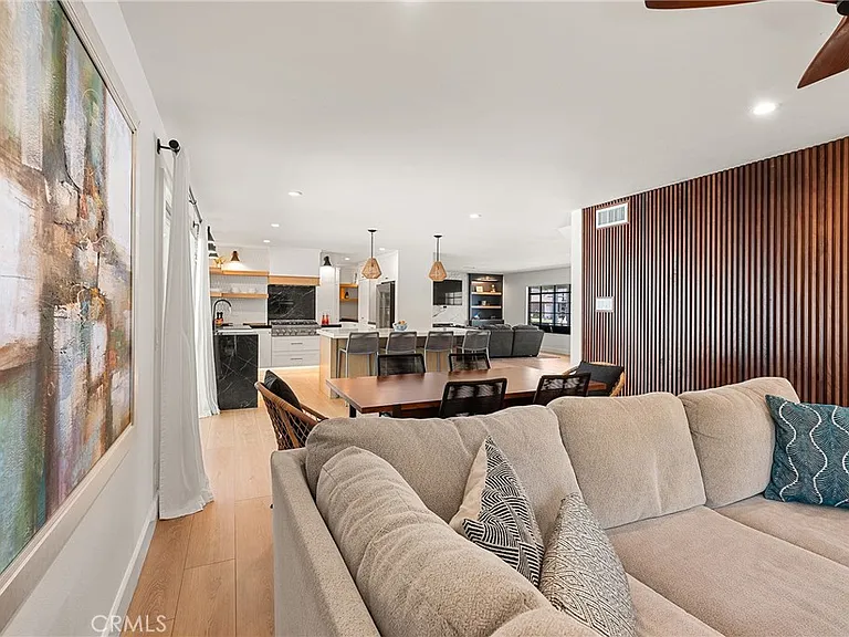 24701 Nympha Dr — Photo 32