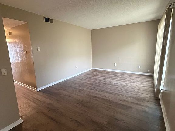 4th image of 2835 Los Gatos Ct APT 3