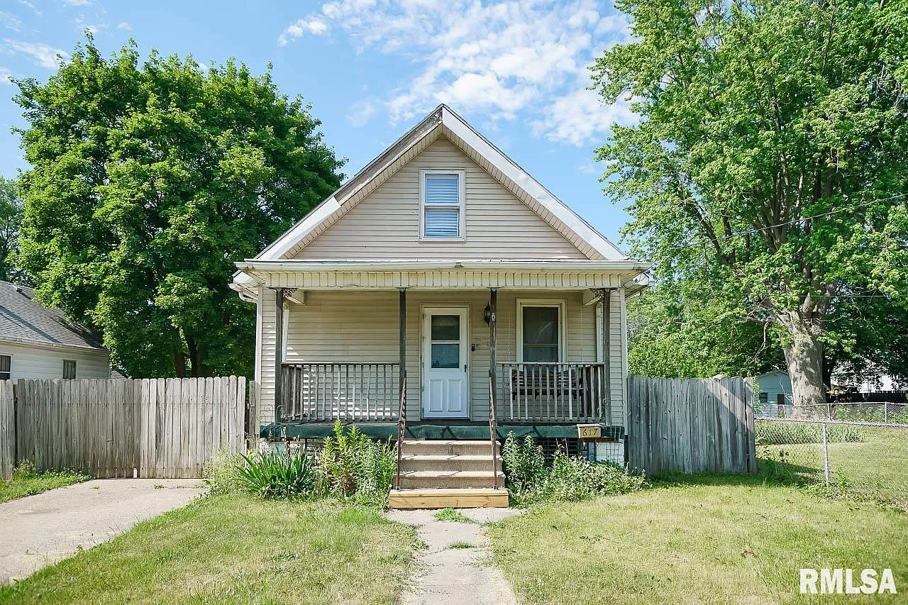 617 E Virginia Ave photo 1