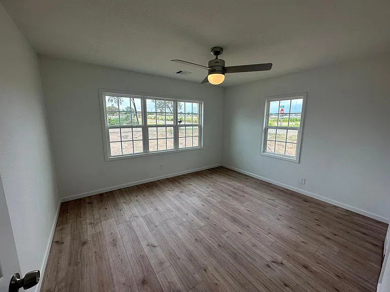 8234 Bluebonnet Dr — Photo 6