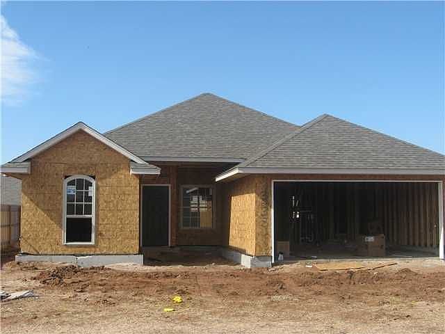 Home for Sale in Yukon, Oklahoma $129,100