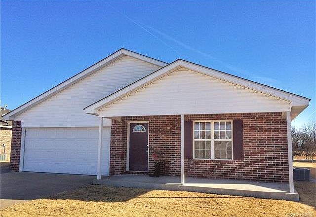 1st image of 909 Redwood Dr