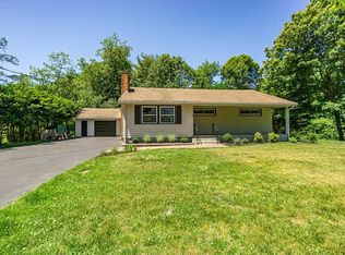 4 Oakland Rd, North Reading, MA 01864