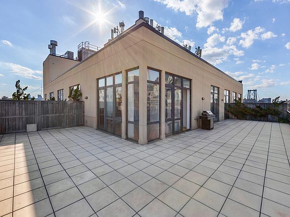 4th image of 390 Wythe Ave APT 7D