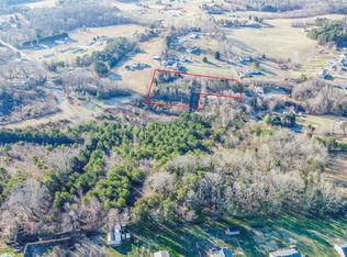 Squire Fox Rd, Dandridge, TN 37725