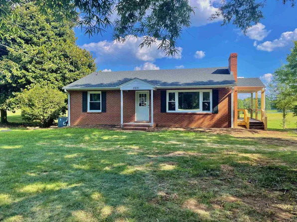 2221 Burlington Rd, Roxboro, NC 27574