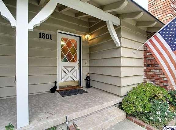4th image of 1801 N Santa Anita Ave