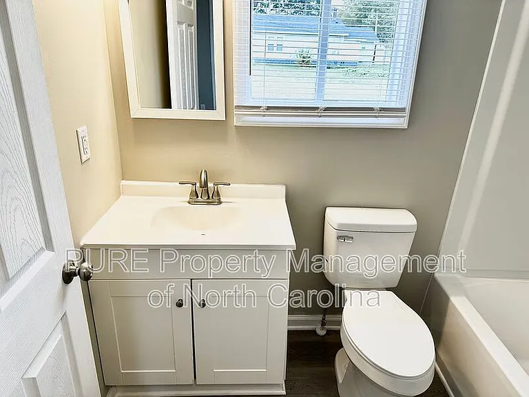 213 Irma Ave — Photo 26