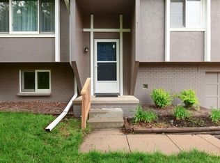4832 N 130th Cir, Omaha, NE 68164