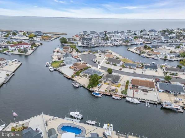 121 Bloomfield Rd, Barnegat, NJ 08005