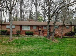 8816 Larchmont Cres, Charlotte, NC 28214