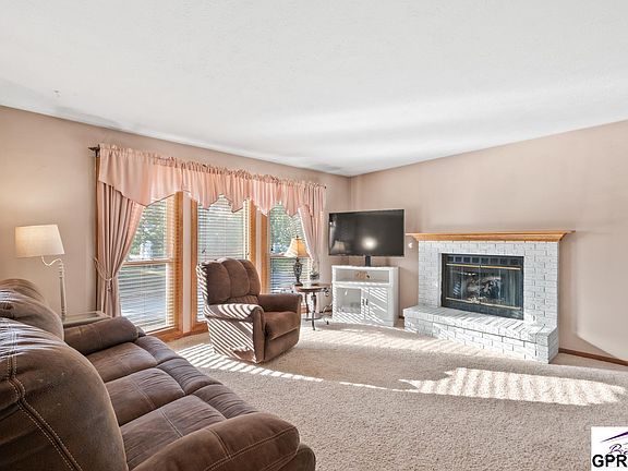 5th image of 4007 N 212th St