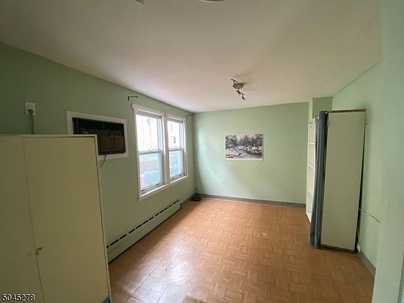 2nd image of 13 Mount Pleasant Ave