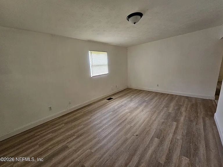 2269 Hartridge St — Photo 6