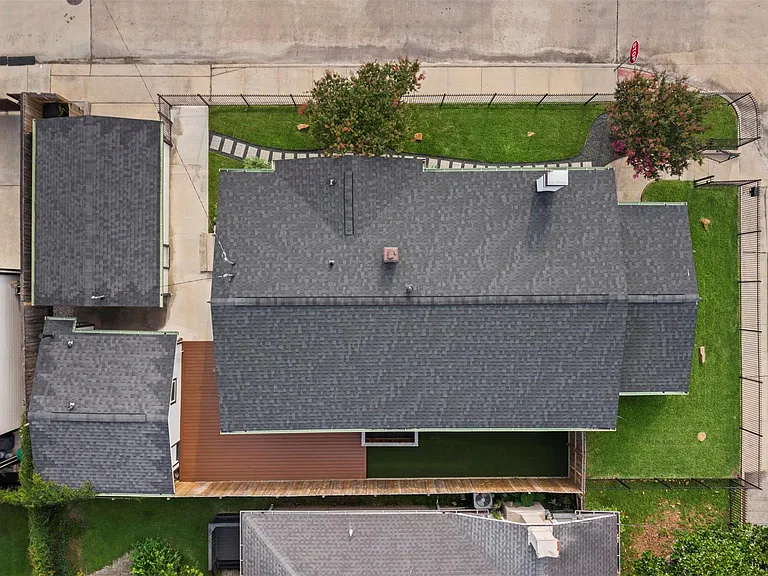 1123 Bomar St — Photo 36