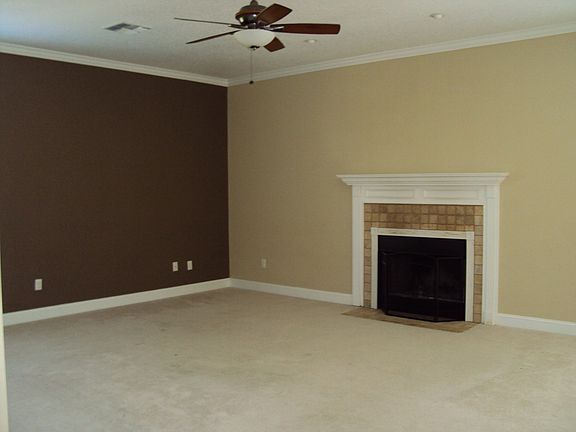 Family Room/Firecplace