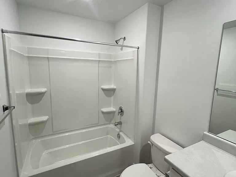 1868 N Blue Iris Ave — Photo 4