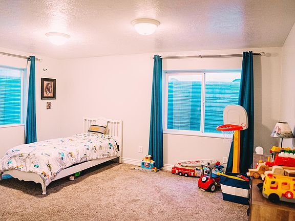 5th image of 1779 W Betula Dr