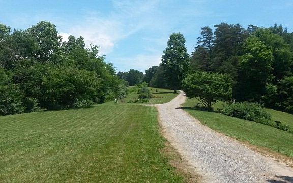 2nd image of 250 Ironwood Dr