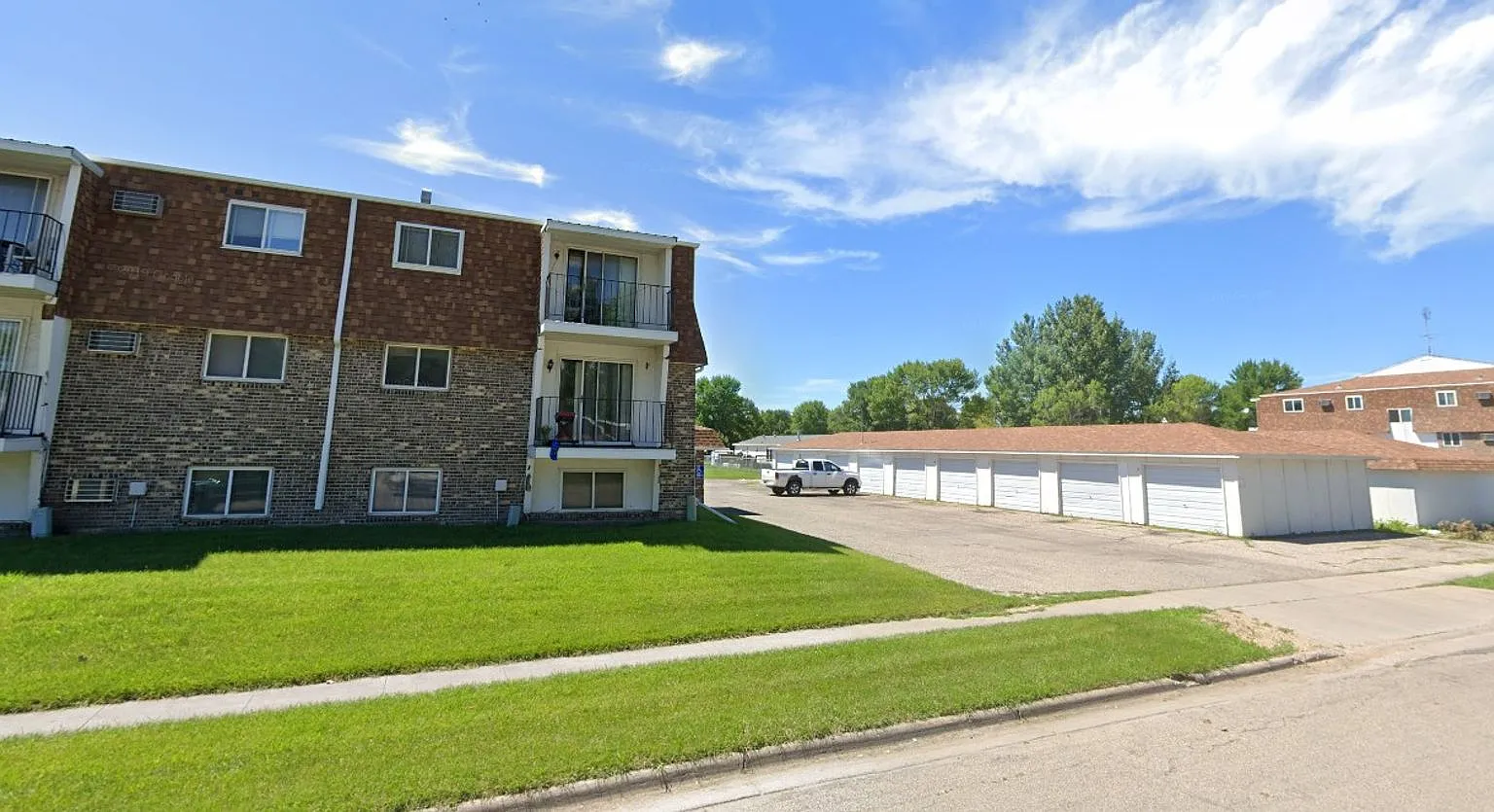 Welcome to Dilworth Estates! — Photo 1