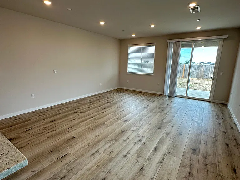 8136 Pasadena Dr — Photo 7
