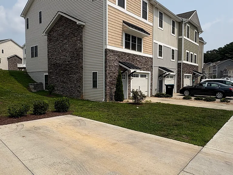 1528 Palomino Trl — Photo 2